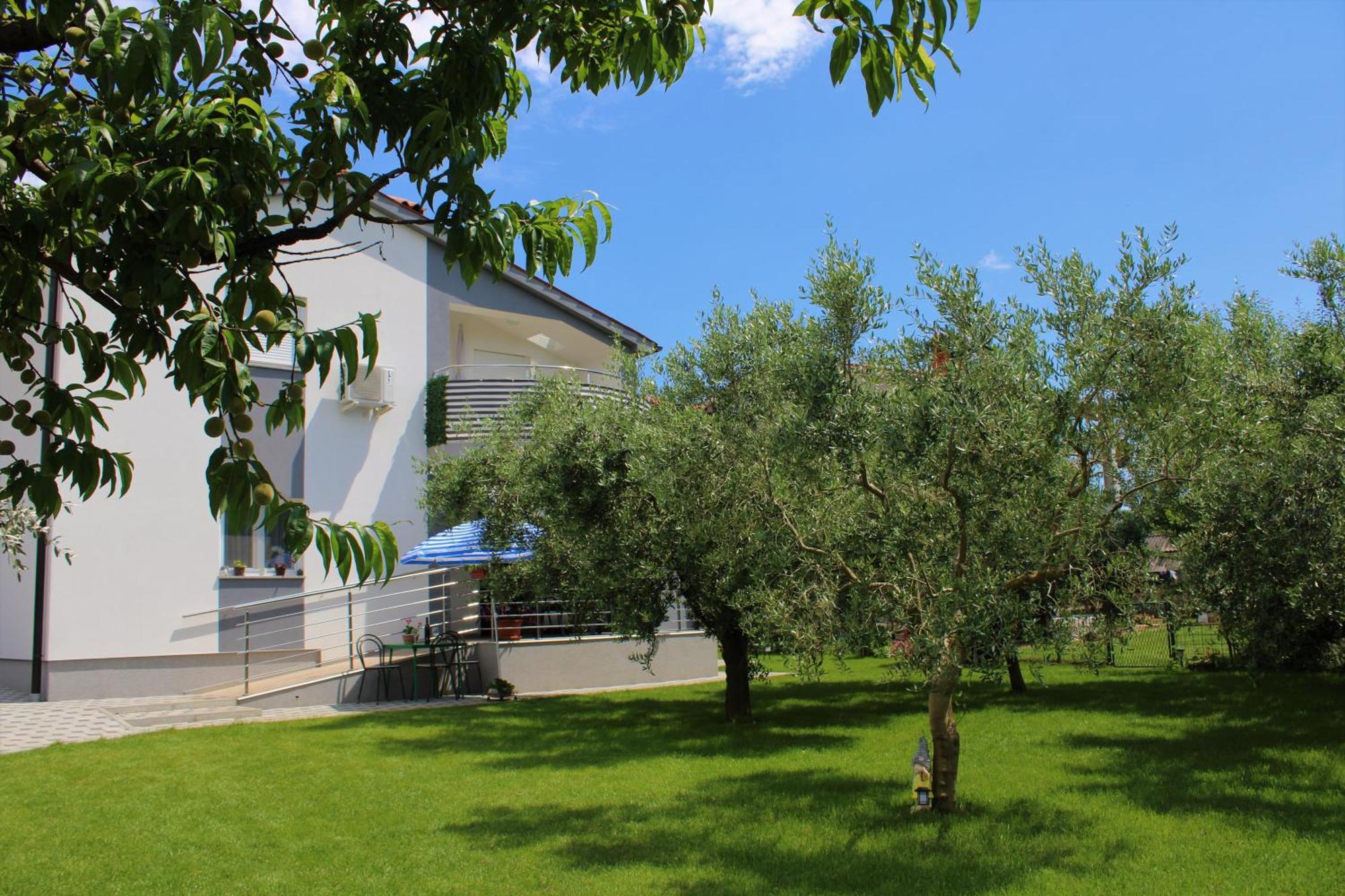 Apartments Nelle Pula Exterior photo